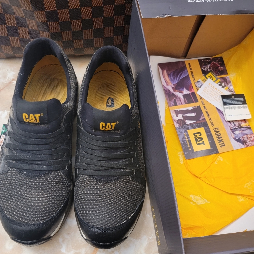 Caterpillar steel toe work shoes